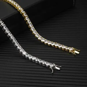 Glänzende Zirkonia Tennisette Kette und Armband Set, elegante Hip-Hop Schmuck Detailansicht.