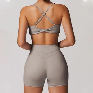 Damen Yoga Set nude Gefühl Sport-BH Kreuzrücken hohe Taille Pfirsich Po Fitness Shorts