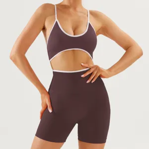 Colorblock sports set detail, stylish cut-out activewear, comfy yoga top and shorts.