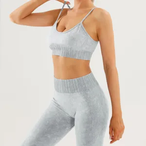 Conjunto de sujetador deportivo de yoga sin costuras gris y leggings de talle alto, fitness.