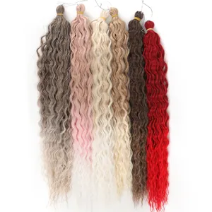 Gros plan détaillé d'extensions de cheveux crochet synthétiques aux boucles multicolores.