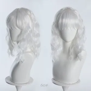 Synthetic Short Wavy Bob Wig with Bangs 35cm Natural Parting Hair Detail Close-up