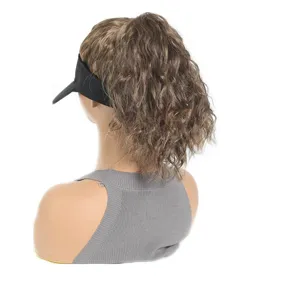 Parrucca con cappello di capelli ricci sintetici e visiera nera, traspirante e alla moda.