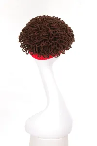 Divertente cappello in maglia con parrucca all'uncinetto, dreadlocks marroni, caldo inverno.
