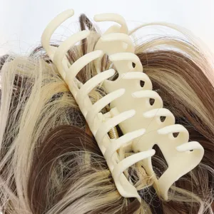 Chignon capelli sintetici molletta acconciatura disordinata parrucca marrone bionda