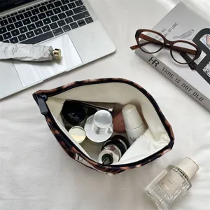 Trousse de maquillage imprime leopard fermeture eclair etui de toilette voyage chic