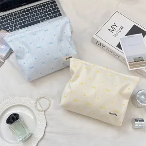 Süße koreanische Schleife Herz Stickerei Kosmetiktasche, tragbare Reise Make-up Tasche.