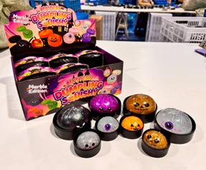 Halloween Glitzer-Squishy-Spielzeuge zum Stressabbau mit Kürbis- und Augapfel-Mustern