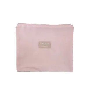 Borsa di stoccaggio con cerniera rosa semi-trasparente, leggera per viaggi e biancheria.