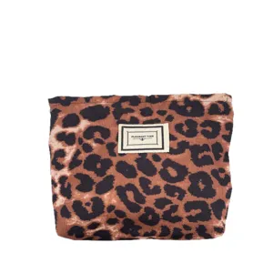 Sac de maquillage en tissu à imprimé léopard classique pour les voyages et le rangement quotidien.