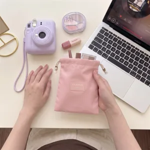 Effen Kleur Polyester Trekkoord Opbergtas Draagbare Stofkap Organizer Zakje Voor Cosmetica Koptelefoon Datakabels Reizen Mini Stoffen Tas