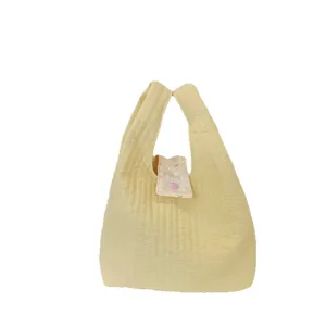Bolso tote acolchado amarillo claro, bolso de mano acolchado suave con cierre de corazón para diario.
