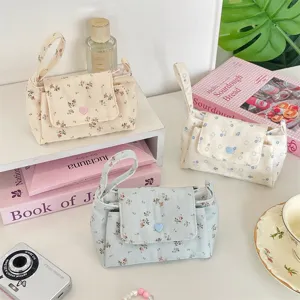 Kord Blumen Kosmetiktasche mit süßem Herzknopf, ästhetische tägliche Aufbewahrung Tasche.