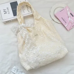 Sac cabas en toile brodée crème avec nœud en dentelle, sac d'épaule décontracté pour femmes.