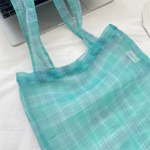 Grüner karierter Organza Shopper, transparente Textur, lässige Umhängetasche für Damen.