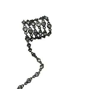 Catena di zirconi a cuore in metallo nero accessorio per gioielli fai da te collana e forcina.
