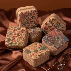 Retro portable cork jewelry box small storage for rings earrings travel vintage chic aesthetic