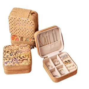 Portable cork jewelry box vintage travel ring earring necklace organizer small storage case.