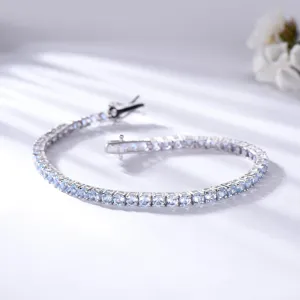 S925 Sterling Silber Blauer Topas Tennis Armband Voll Diamant Elegante Damen Schmuck