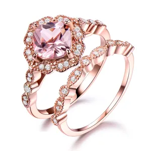 Exquisites Roségold Kissen rosa Stein Halo Brautset stapelbarer Verlobungsring