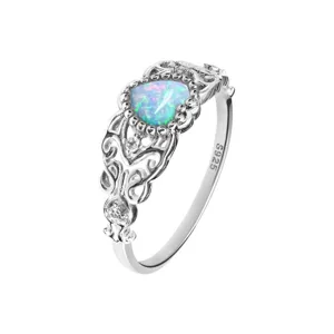 Wunderschöner S925 Silber Herz Opal Ring mit Vintage Filigran Fassung und faszinierendem Farbspiel.