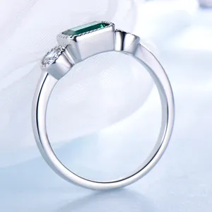 Silberner Smaragd Ring Vintage Stil 925 Silber Nano Smaragd Schmuck fur Damen Hauptansicht