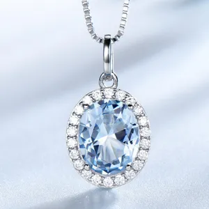 Echtsilber Hellblau Oval Edelstein Anhänger Halskette mit Zirkonia Pavé Halo für Damen