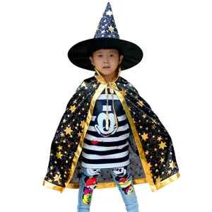 Ensemble de costume de sorcière d'Halloween pour enfants avec cape étoilée et haut Mickey.