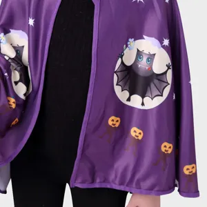 Capa morada de Halloween para niños con estampados de murciélago y calabaza para fiesta y show.