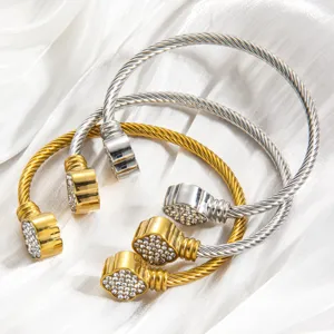 Luxury stainless steel cable wire cuff bracelet with sparkling crystal clover ends for women fashion jewelry