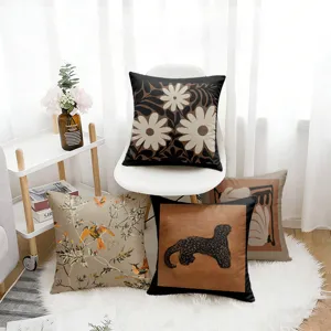 Retro Maillard bloemen kussenhoes, zwarte plant luipaard kunstprint kussensloop.
