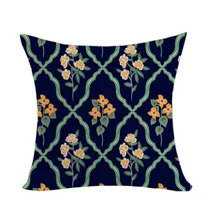 Funda de cojín decorativa con patrón floral y enrejado verde con flores amarillas para sofá.