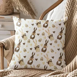 Federa per cuscino con coniglietto pasquale e uova ad acquerello, perfetta per decorazioni primaverili.