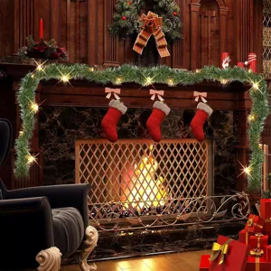 Guirlande de tinsel de Noël avec guirlande lumineuse LED pour décoration de cheminée.