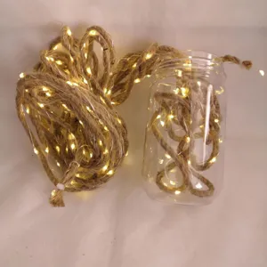 Guirnalda de luces LED de cuerda de yute solar para jardín y hermosa decoración rústica.