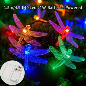 Gedetailleerd overzicht van kleurrijke LED libellen lichten met batterijdoos voor tuin.