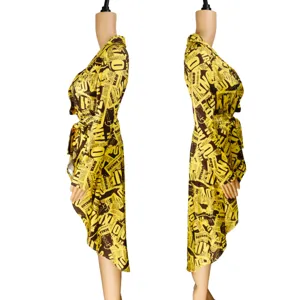 Stilvolles Vintage-Zeitungungsdruck Langarm Revers unregelmäßiges Kleid für Damen top.