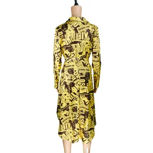 Damen Retro Zeitung Print Langarm Revers unregelmäßige Krawatte Kleid für modischen Look.