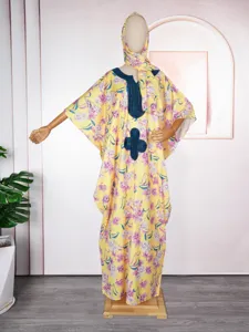 Bloemenprint lange kaftan jurk met bijpassende hoofddoek, comfortabele losse maxi-jurk.