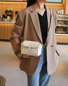 White leather crossbody shoulder bag stylish retro shell purse for women detail view