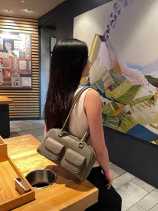 Borsa a tracolla in vera pelle da donna, borsa casual retrò con doppie tasche anteriori.