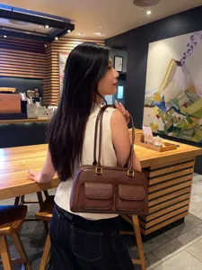 Borsa a spalla in vera pelle da donna, elegante borsa marrone con doppie tasche.