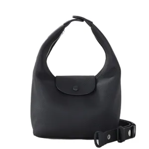 Sac à épaule noir en cuir de vachette véritable, élégant sac seau souple pour femmes.