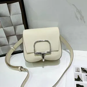 Witte leren crossbody tas met zilveren gesp elegante compacte schoudertas voor dames dagelijks