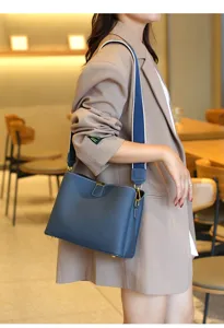 Women leather shoulder bag casual crossbody bag stylish daily handbag large capacity blue