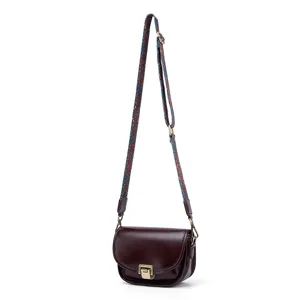 Vintage lederen schoudertas voor vrouwen met brede riem modieuze crossbody tas casual