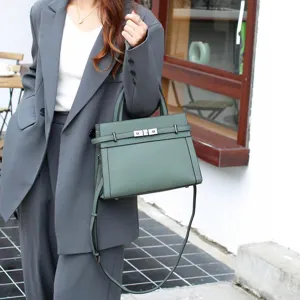 Sac a main texture togo en cuir veritable sac carre haut de gamme pour femme elegante
