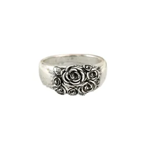 Vintage Thai silver 3D embossed rose wide ring for women, elegant multi flower jewelry.