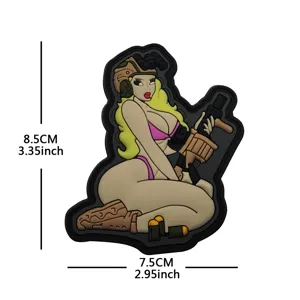 Taktischer Moral-Aufnäher mit militärischem Pin-up-Mädchen-Design, strapazierfähiges PVC-Gummi.
