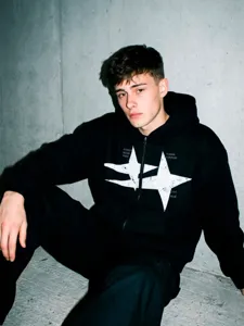 Sweat à capuche zippé noir pour homme streetwear rétro coupe ample haut tendance